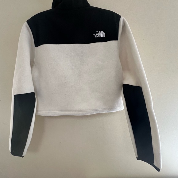 North Face Polartec White w/black Fleece Fabric Crop Jacket - Picture 7 of 10